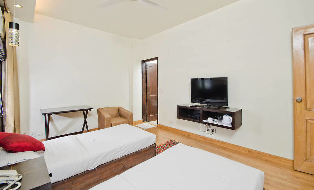 Grand Ffour Hotel New Delhi Exterior photo
