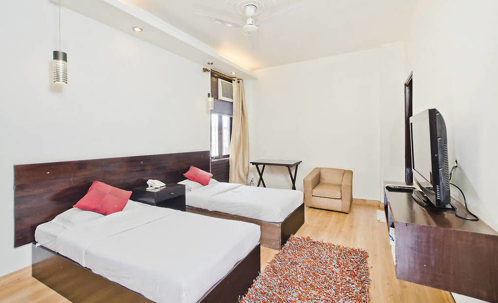 Grand Ffour Hotel New Delhi Exterior photo